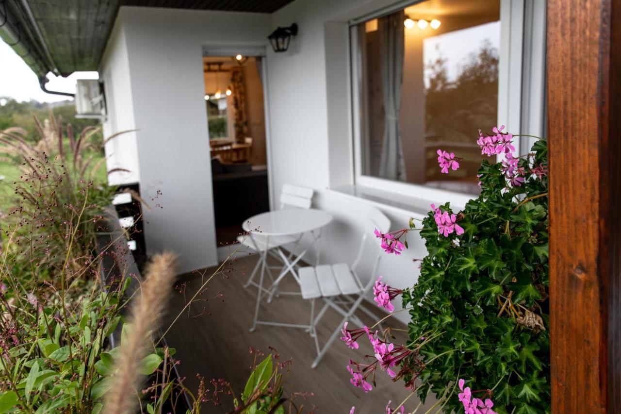 Honey Apartments Zirovnica Exterior foto